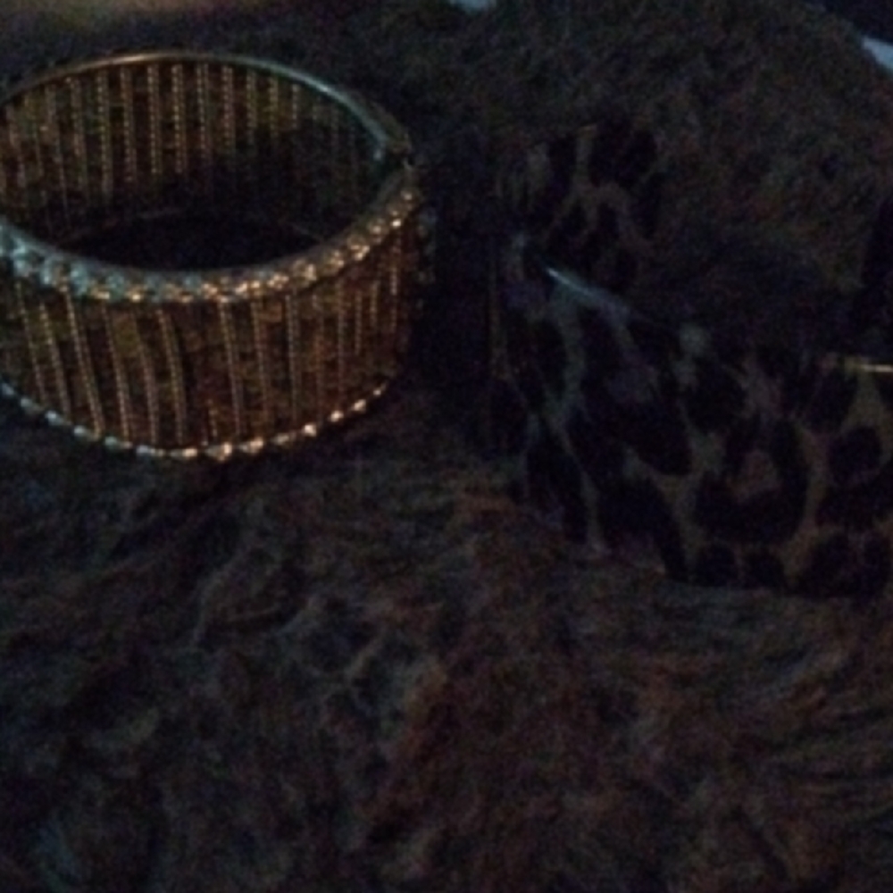 Gold and Black Bracelet Set